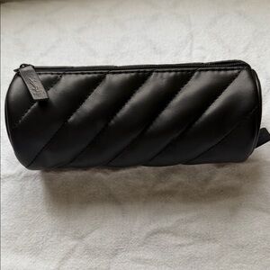 Yves Saint Laurent 6.75in L x 2.5in H Women, Bags, Cosmetic Bags & Cases